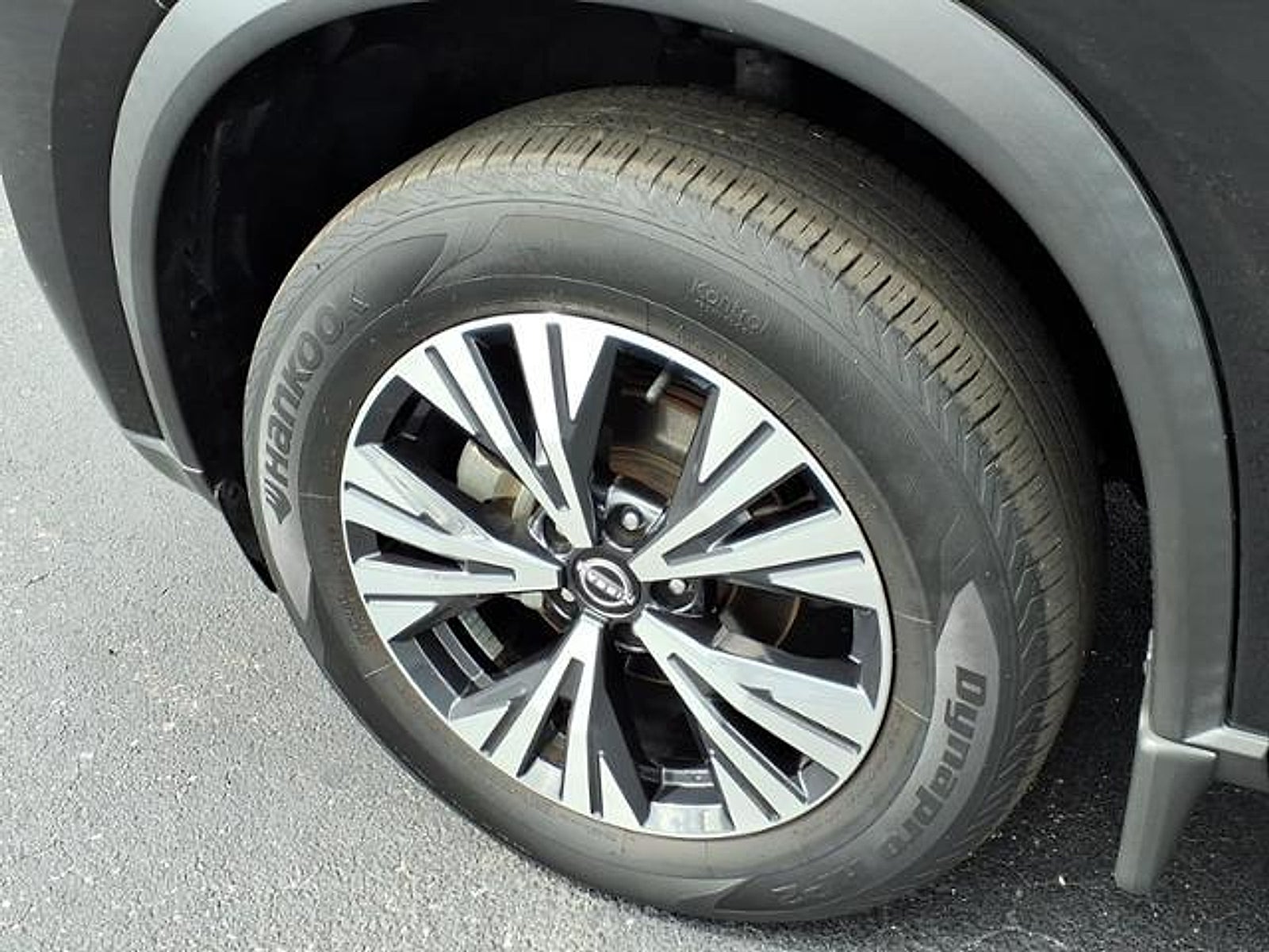 2022 Nissan Rogue SV FWD