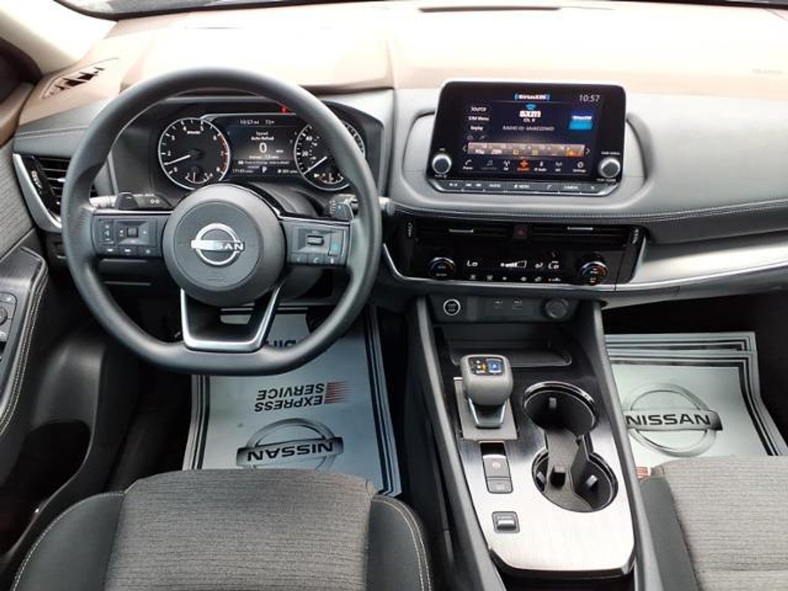 2022 Nissan Rogue SV FWD