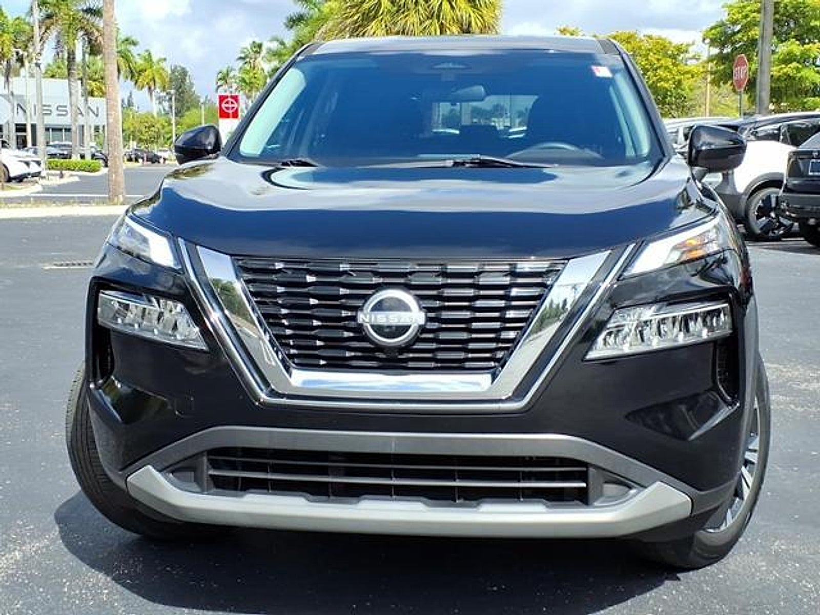 2022 Nissan Rogue SV FWD