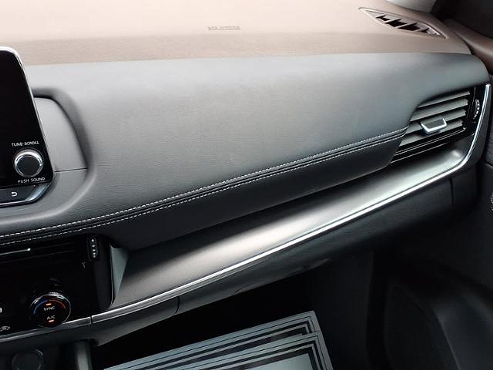 2022 Nissan Rogue SV FWD