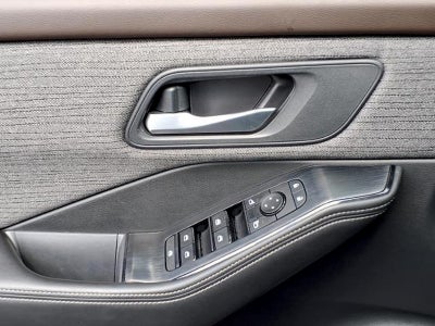 2022 Nissan Rogue SV FWD