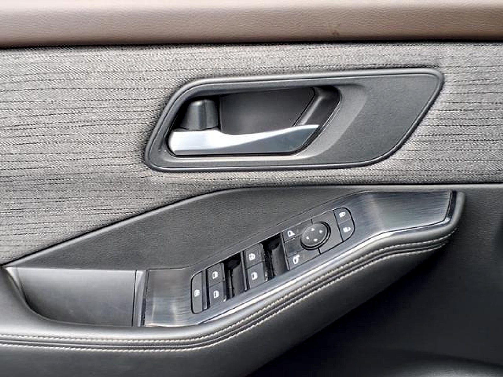 2022 Nissan Rogue SV FWD