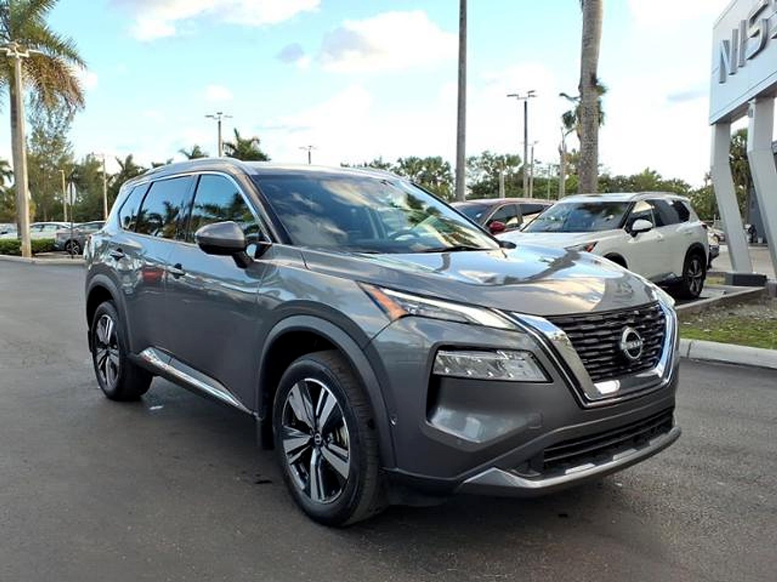 2023 Nissan Rogue SL