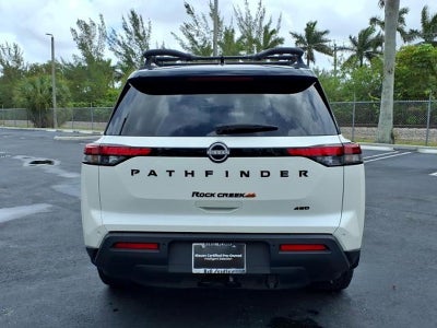 2024 Nissan Pathfinder SV