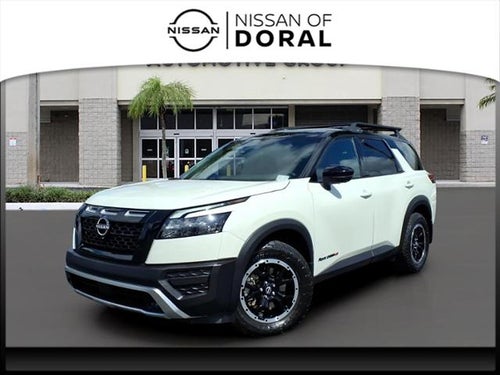 2023 Nissan Pathfinder SV