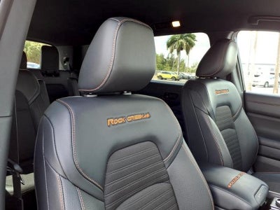 2023 Nissan Pathfinder SV