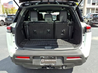 2023 Nissan Pathfinder SV