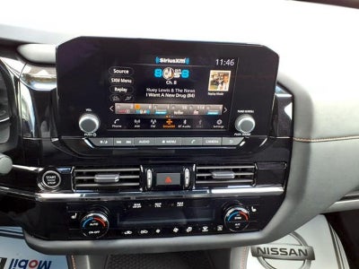 2023 Nissan Pathfinder SV