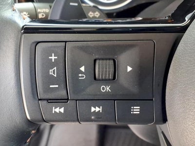 2023 Nissan Pathfinder SV