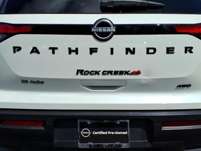 2023 Nissan Pathfinder SV