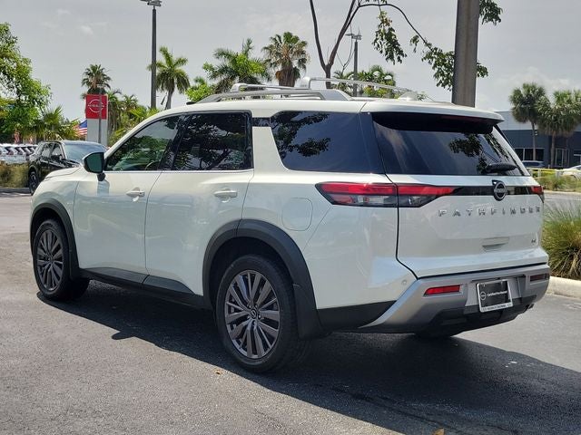 2024 Nissan Pathfinder SL