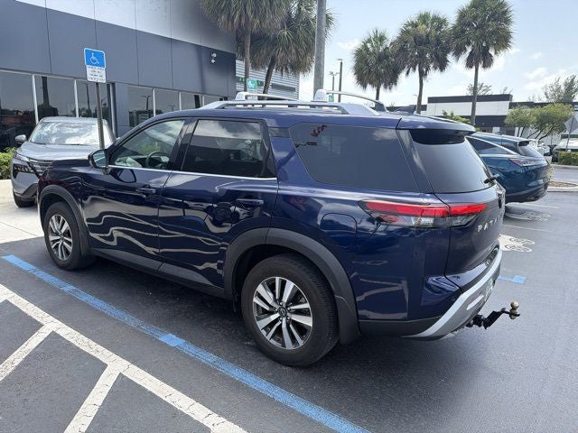 2024 Nissan Pathfinder SL