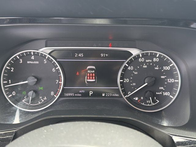 2024 Nissan Pathfinder SL