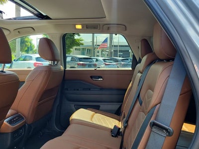 2024 Nissan Pathfinder Platinum