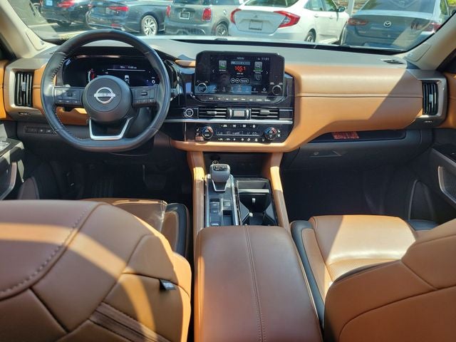 2024 Nissan Pathfinder Platinum