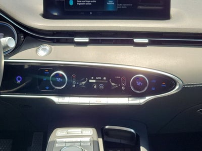 2024 Genesis GV70 2.5T