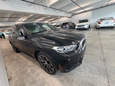 2022 BMW X4 xDrive30i