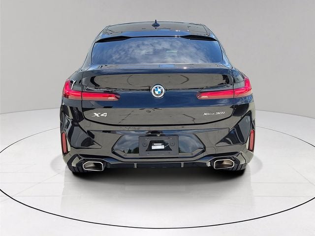 2022 BMW X4 xDrive30i