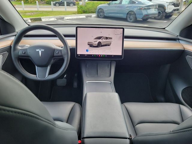 2025 Tesla Model Y Long Range