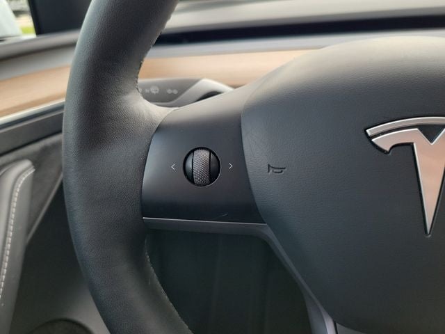 2025 Tesla Model Y Long Range