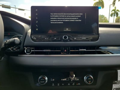 2026 Mitsubishi Outlander ES