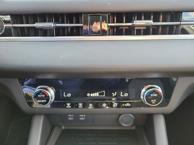 2026 Mitsubishi Outlander ES