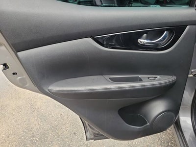 2022 Nissan Rogue Sport SV