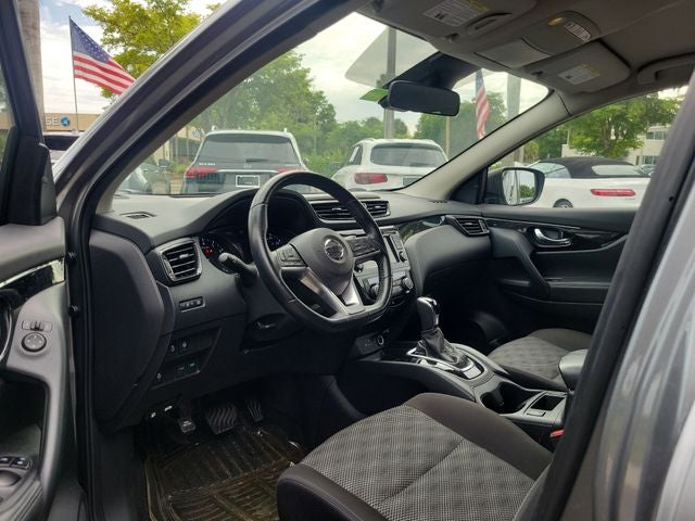 2022 Nissan Rogue Sport SV