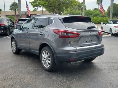 2022 Nissan Rogue Sport SV