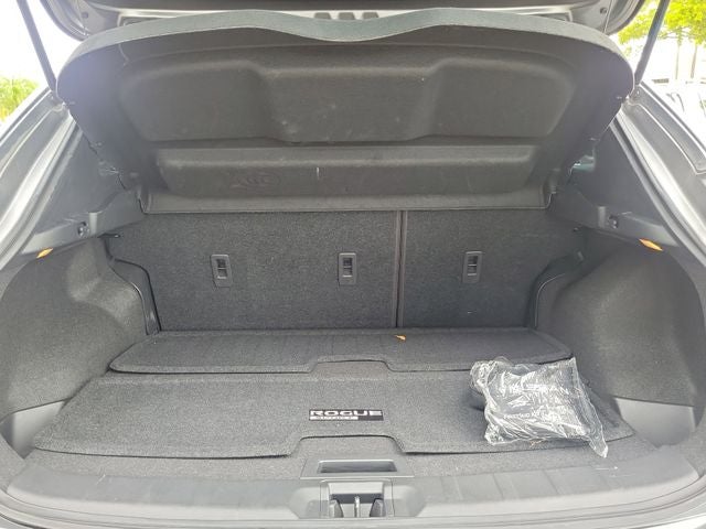 2022 Nissan Rogue Sport SV