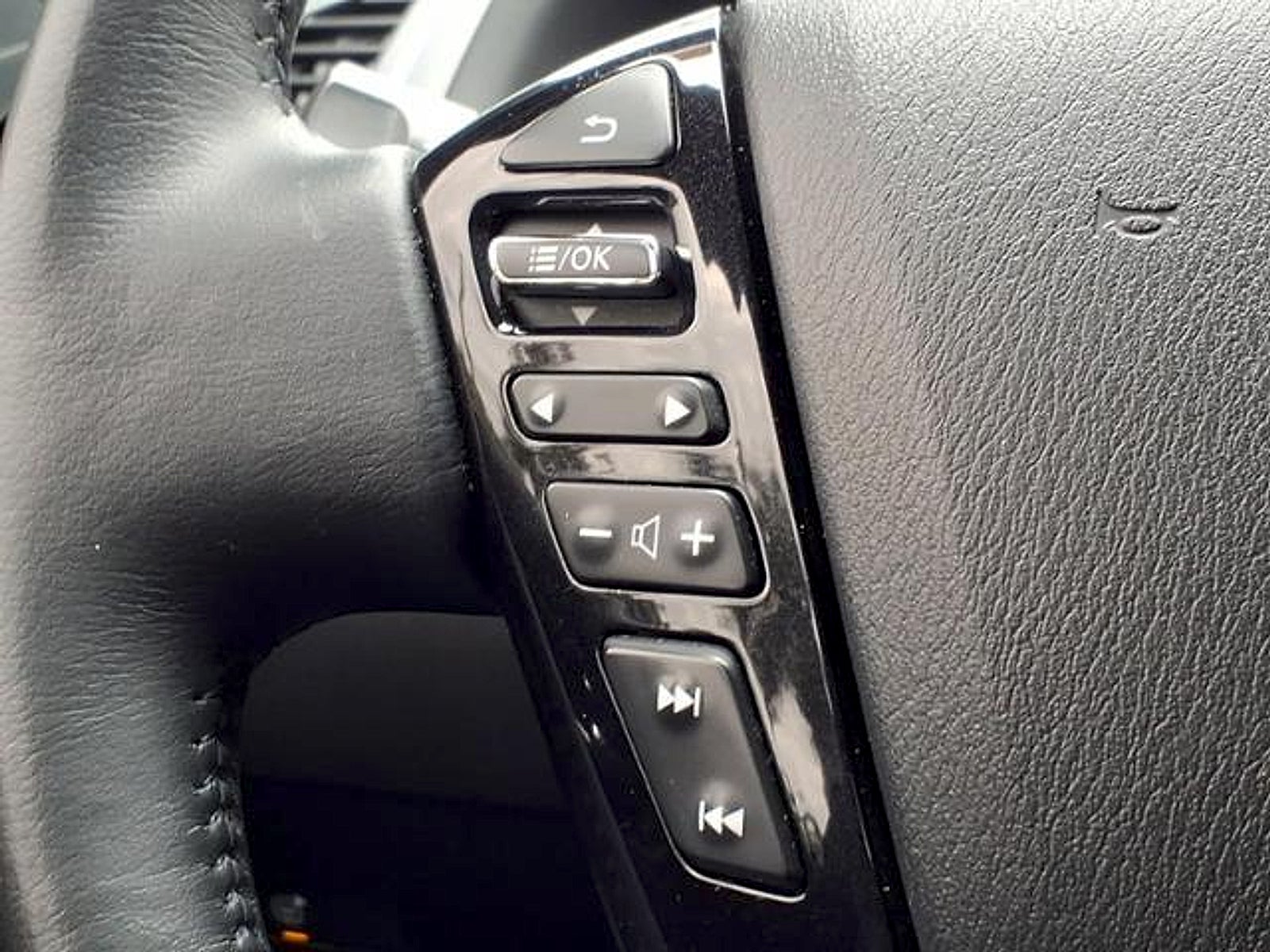 2022 Nissan Armada SL