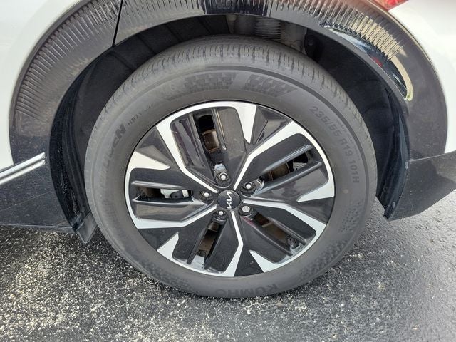2022 Kia EV6 Wind
