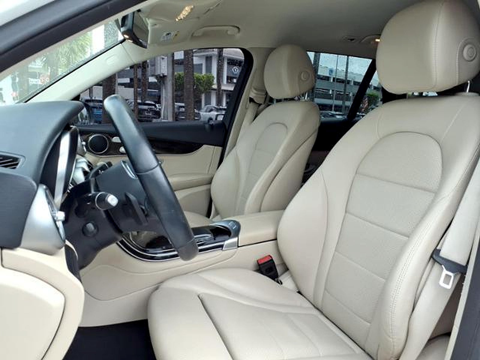 2021 Mercedes-Benz GLC 300