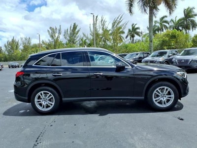 2023 Mercedes-Benz GLC 300