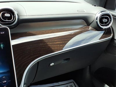 2023 Mercedes-Benz GLC 300