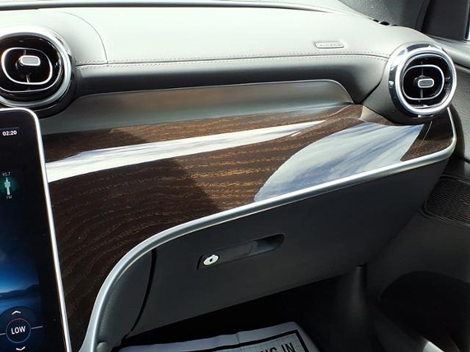 2023 Mercedes-Benz GLC 300