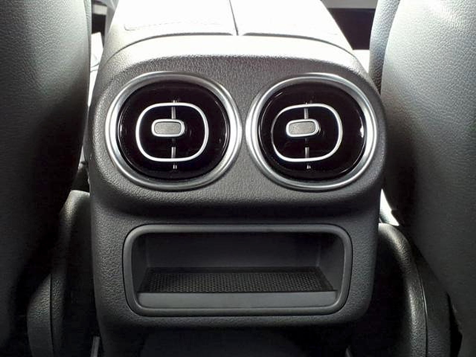 2023 Mercedes-Benz GLC 300