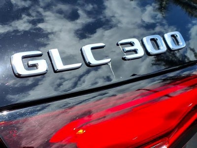 2023 Mercedes-Benz GLC 300