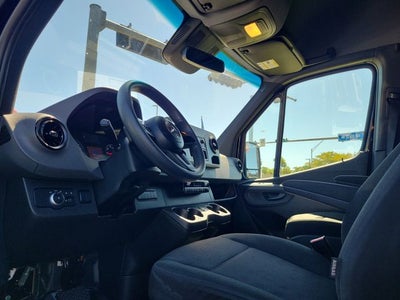 2023 Mercedes-Benz Sprinter 2500 Passenger 144 WB