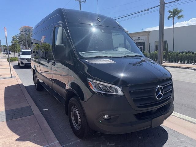 2023 Mercedes-Benz Sprinter 2500 Passenger 144 WB