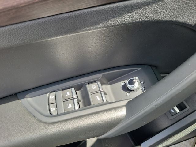 2022 Audi Q5 45 S line Premium quattro