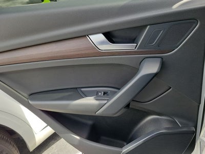 2022 Audi Q5 45 S line Premium quattro