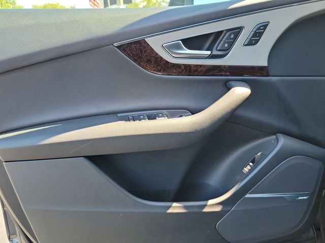 2019 Audi Q7 45 Premium Plus quattro