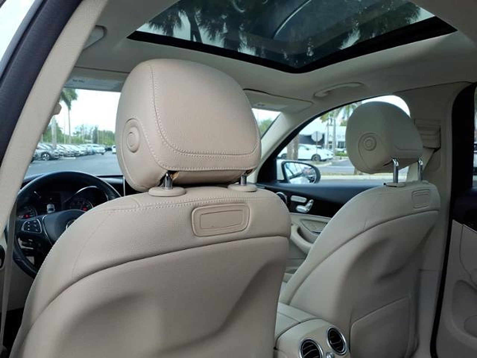 2019 Mercedes-Benz GLC 300