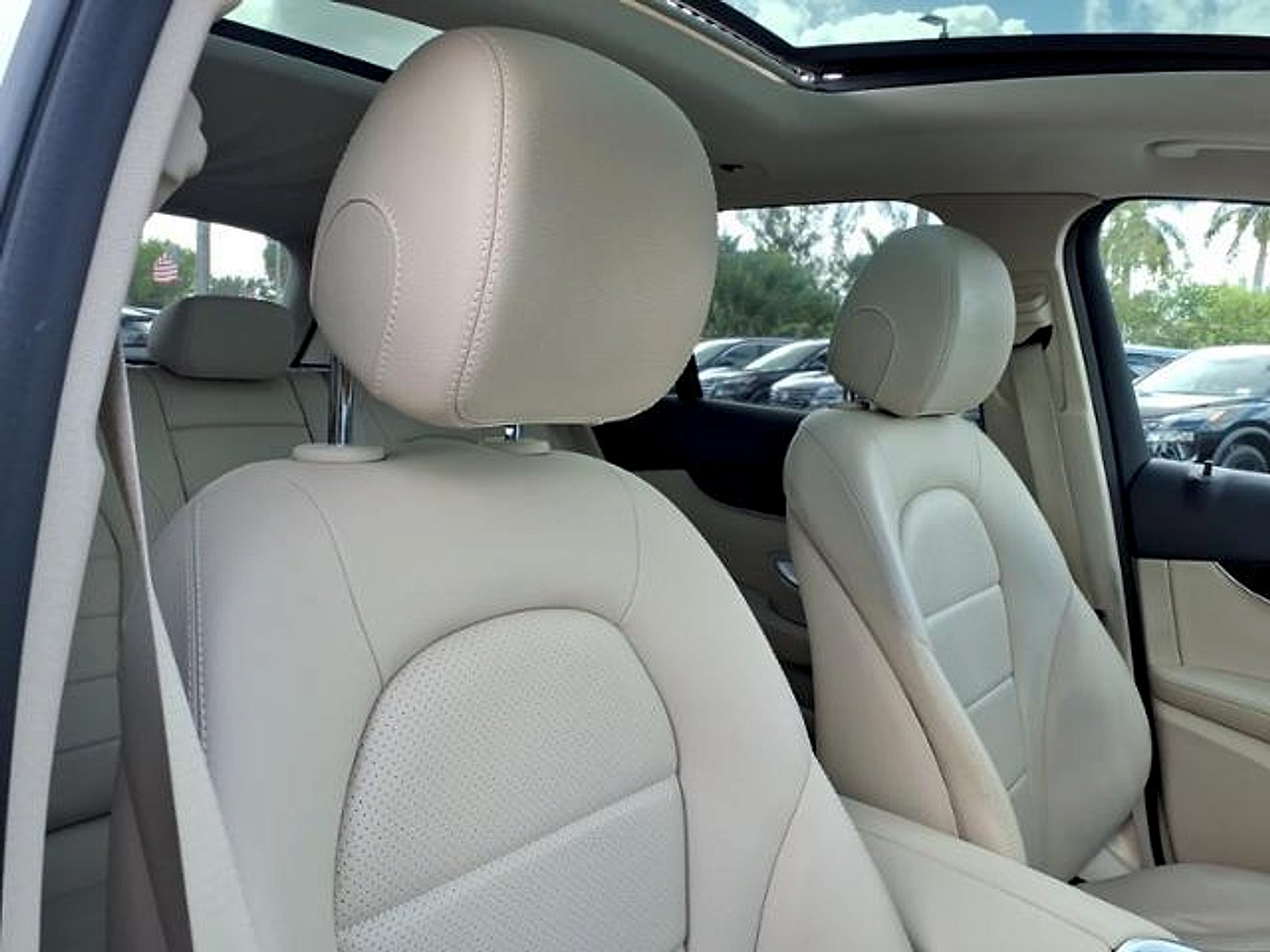 2019 Mercedes-Benz GLC 300