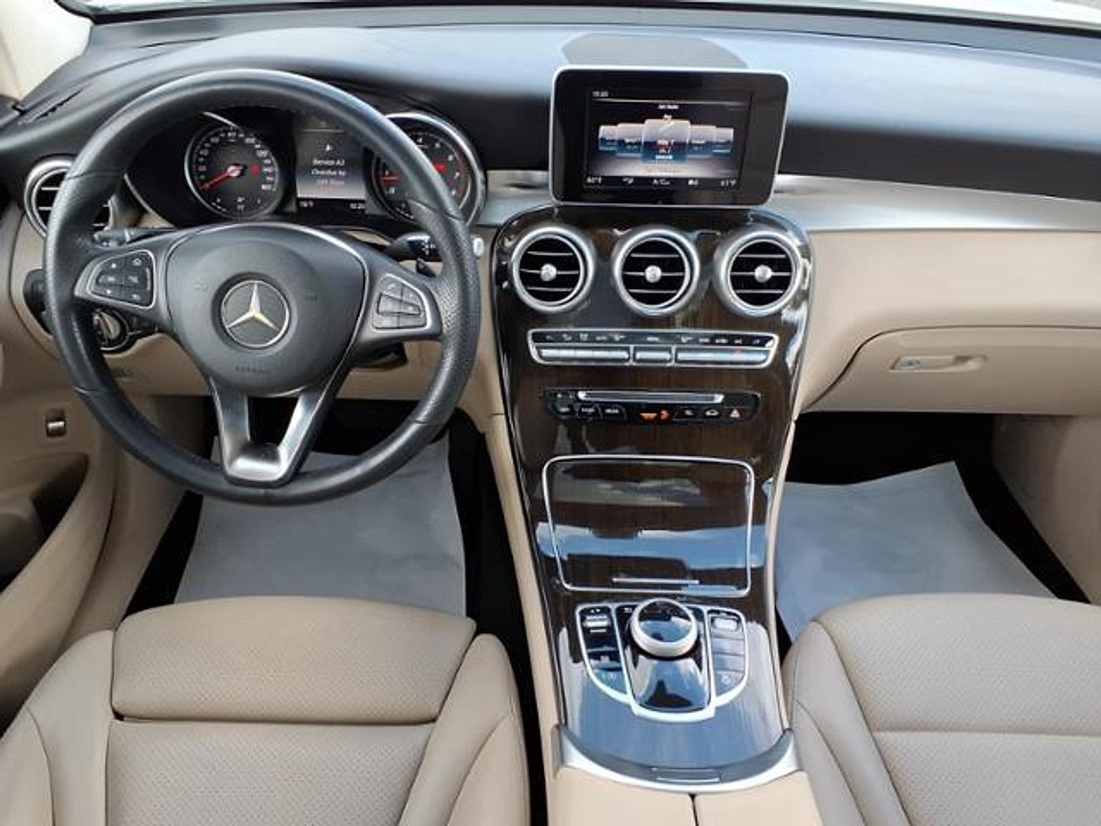 2019 Mercedes-Benz GLC 300