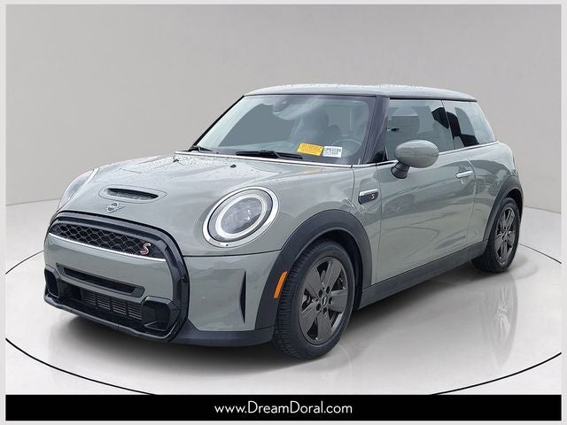 2022 MINI Hardtop Cooper S's photo